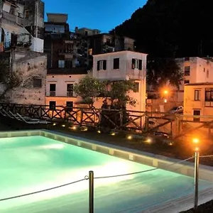 https://paper-apartment-pool-access.hotels-amalfi.com